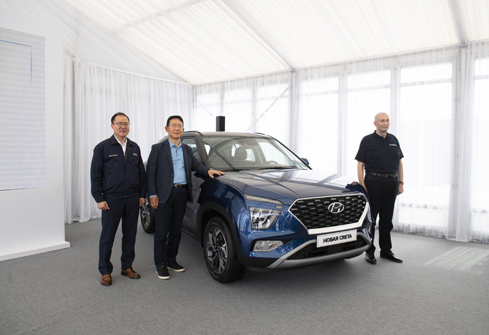 Hyundai представляет новое поколение компактного кроссовера Creta_.jpg